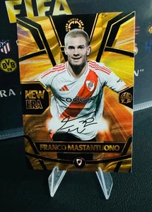 Tarjeta Fe Copa Mundial de Clubes de la FIFA 2025 - FRANCO MASTANTUONO Impresa Lámina Automática Nueva Era - Imagen 1 de 1