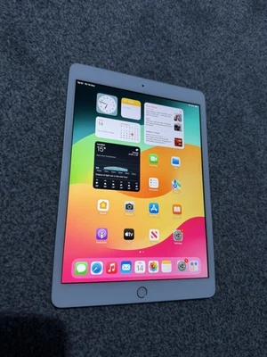 Apple iPad 7th Generation White 32GB Wi-Fi Great Condition  - Image 1 of 4