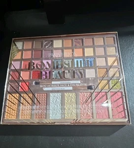 Paris Hilton Bombshell Beauty 54pc Ultimate Face & Eye Palette - Picture 1 of 2