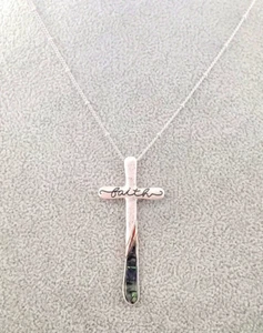 Juego de Collares Colgantes Cruz Faith Abalone - Imagen 1 de 10