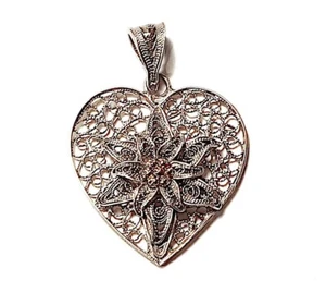Filigree Flower Heart Pendant Vintage 800 Silver Wire Scroll Work Ornate Lacy - Picture 1 of 7