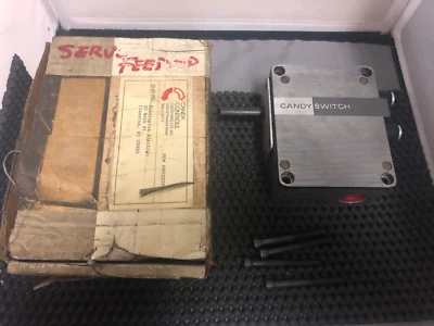 INTERRUPTOR DE LÍMITE DE LEVA GIRATORIA AJUSTABLE CON CONTROLES DE CARAMELO | Nuevo Foto 1 de 4