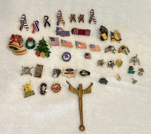 40 Vintage Hutnadeln/Anstecknadeln Ford USA religiös Militär Bänder Flaggen Posten - Bild 1 von 18