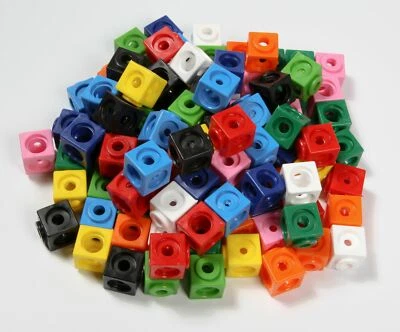 HANDELSAGENTUR SIEBOLDT 100 Steckwürfel 10-farbig in der Box, Kantenlänge 1,7 cm, Zahlendarstellung