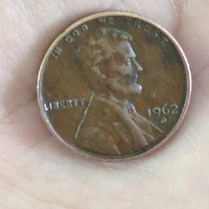 1962 D Rare Lincoln Memorial Penny DDO Error Filled Mint Mark Toned - Picture 1 of 3