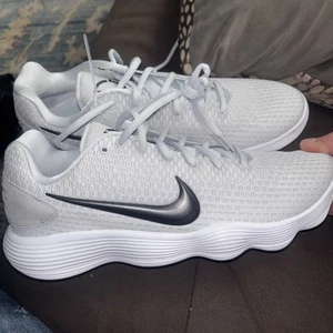 Size 10 Nike Hyperdunk 2017 Low Men’s Basketball Shoes 897663-100 New - Picture 1 of 10