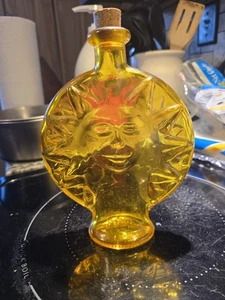 Vintage gelbe Sonne Glas Flasche Knospen Vase Sonnengesicht 70er Bohème Boho Dekor Korken - Bild 1 von 2