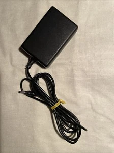 HP Photosmart Camera 6V 2000mA HP AC/DC Adapter - p/n C8881-61601 model ADP-12PB - Picture 1 of 3