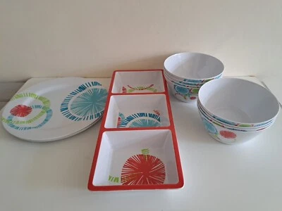 Melamine Great Outdoors Serving Tray Bowls & Plates 13 Pieces Red White Print — 第 1/4 张图片