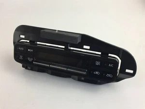 V1583 TOYOTA CLIMATE CONTROL 55900-02060 - Picture 1 of 4
