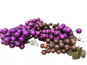 Purple Fax Plastic Grapes Fruit Clusters Bunch Lot of 5 Bunches - Picture 1 of 18