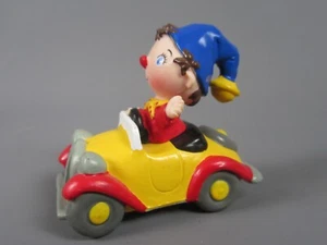C127 Vintage 1994 BBC Enterprises Figurine Oui Oui & Voiture Plastique L 6.7 cm - Picture 1 of 10