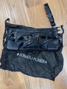 Donald J Pliner Clutch - Purse Shiny Black Wristlet handle Handbag - Picture 1 of 3