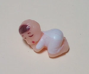White Mini Plastic Baby Figurine For Baby Shower (White For Unisex) - Picture 1 of 3