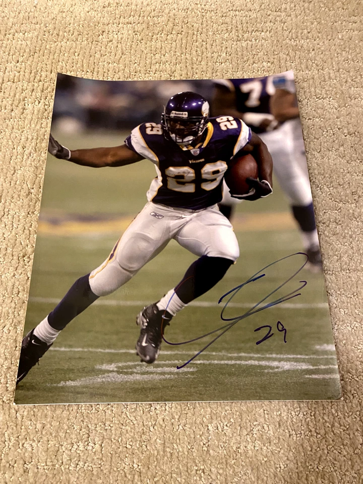 Foto autógrafa firmada por Chester Taylor de los Minnesota Vikings 11x14 Foto 1 de 1