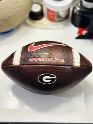 Georgia Bulldogs NIKE Juego Oficial Fútbol - Juego Completamente Preparado Foto 1 de 4