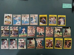 Boston Red Sox- 23 Card Fleer Lot - Boyd, Hurst, Greenwell, Marshall, Burks - Picture 1 of 5