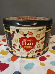 Vintage Nestle Flair Chocolate Assortment Tin Christmas Display Decor 6lb 23cm - Foto 1 di 13