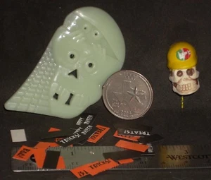 Halloween Mostro Decorazione Parete Vintage Teschio Costruzione Cappello 1:12 Miniatura #3335 - Foto 1 di 2