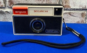 Vintage Argus Skylark 144 Instant Load Camera - Vintage Film Camera - Untested - Picture 1 of 10