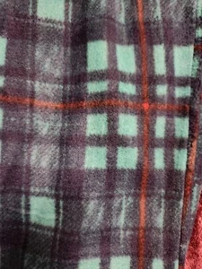 Unisex Size 7/8 childrens GREEN PLAID Fleece Pajama Pants Brand New - Picture 1 of 2