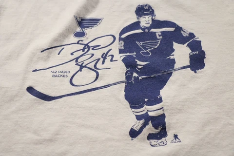 Vintage St. Louis Blues David Backes T-Shirt NHL Hockey L Shirt Cover