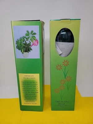 Dos dispositivos de riego de suelo "The Plant Bulb" vidrio soplado a mano rojo verde en caja RARO Foto 1 de 4