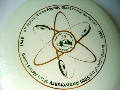 Atomic Blast Frisbee Tournament Glow in Dark Discraft 1999 175 gramos Los AlamosF2 Foto 1 de 3