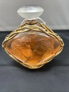 Botella de perfume de cristal esmerilado Lalique Deux Amours Two Lovers con montaje en vid dorada - Imagen 1 de 7