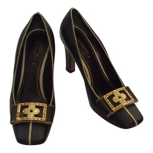 Louis Vuitton Black Leather Gold Flower Buckled Square Toe Pumps size 39,5 - Picture 1 of 13