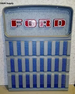 Set griglia anteriore trattore per adattarsi a Ford 4110 4140 4190 4200 4330 4340 4400 4410 - Foto 1 di 2