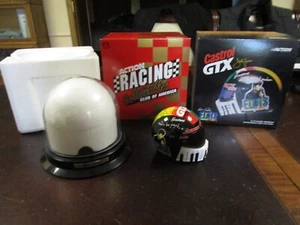 Casco Action 1/3 John Force autografato castrol GRX Elvis nuovo con scatola - Foto 1 di 10