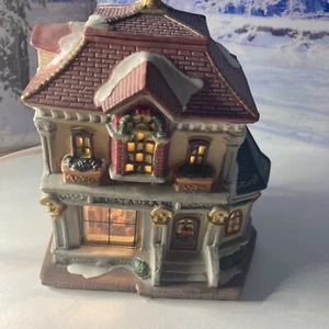 Holiday Collection Lighted Porcelain  Restaurant - Bild 1 von 3