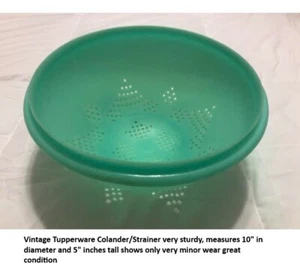 Vintage Tupperware Footed Colander/Strainer in Jadeite Green Footed made in USA - Picture 1 of 4