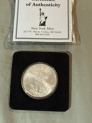 2008 1 Oz Fine Silver One Dollar Coin-NY MINT-UNCIRCULATED -MINT CONDITION - Image 1 of 4