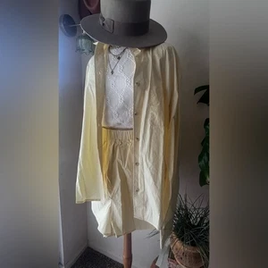 MABLE 2 piece set shorts button down top Butter Yellow Women's SIZE MEDIUM - Picture 1 of 11