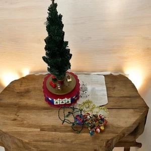 Avon Albero di Natale Musicale Avvento Vintage 1996 con 24 Cassetti e Ornamenti - Foto 1 di 17