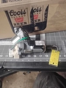 2005 TOYOTA HIGHLANDER OEM Ignition Switch Lock Cylinder Immobilizer w/Key - Picture 1 of 6