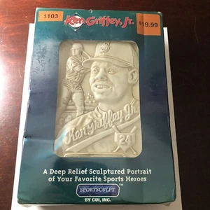 1997 SPORTSCULPT KEN GRIFFEY JR. 5" x 7" Sculptured Plaque in Factory SEALED BOX - Picture 1 of 6