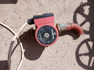 GRUNDFOS UPS 15 - 50 / 130 CENTRAL HEATING CIRCULATING PUMP - Picture 1 of 4