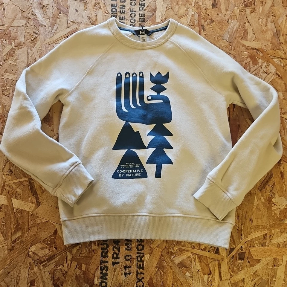 Sudadera REI Cooperativa Cuello Redondo Mujer S Beige Gráfico Logo Árboles Montaña Campamento Foto 1 de 4