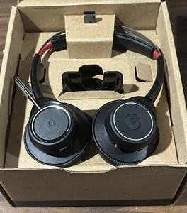 PLANTRONICS VOYAGER FOCUS UC BT B825 Wireless Headset {VERY GOOD CONDITION} - Picture 1 of 3