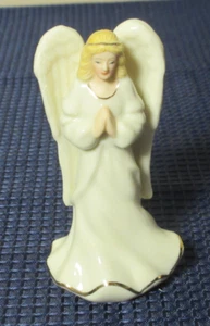Lenox Messenger of Peace Nativity Angel Gold Trim Christmas Figurine F71651-1 - Picture 1 of 12