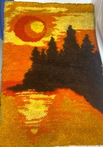 Latchhook 1970s Vintage Red Orange Brown 38x26" Trees, Water & Sun - Picture 1 of 9