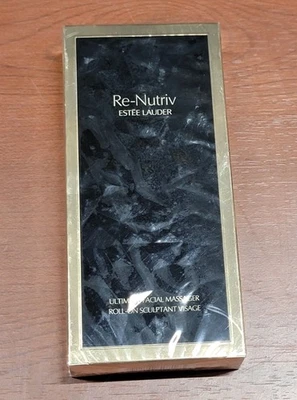 Masajeador facial Estee Lauder Re-Nutriv Ultimate roll on rostro escultor $175 Foto 1 de 3