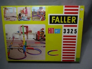 DV8969 FALLER HIT TRAIN PLASTIQUE COFFRET DE RAILS REF 3325 TRES BON ETAT - Imagen 1 de 5
