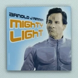 MIGHTY LIGHT RIMMER - Red Dwarf Fridge Magnet - Shiny Gloss Finish - Picture 1 of 2