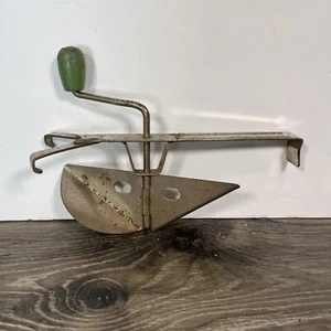 Vintage A&J Green Wood Handle Hand Crank Mixer Beater fits 7.5" Bowl Made In USA - Picture 1 of 4