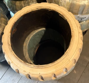 Pair (2) - 18 X 8 X 12-1/8 tires solid forklift press-on tire non-mark traction - Picture 1 of 4