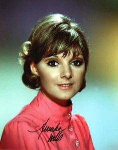 Television Autograph: ANNEKE WILLS (Strange Report) Signed Photo - Picture 1 of 1